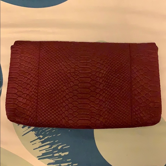NWT URBAN EXPRESSIONS Phoebe clutch - Picture 2 of 6